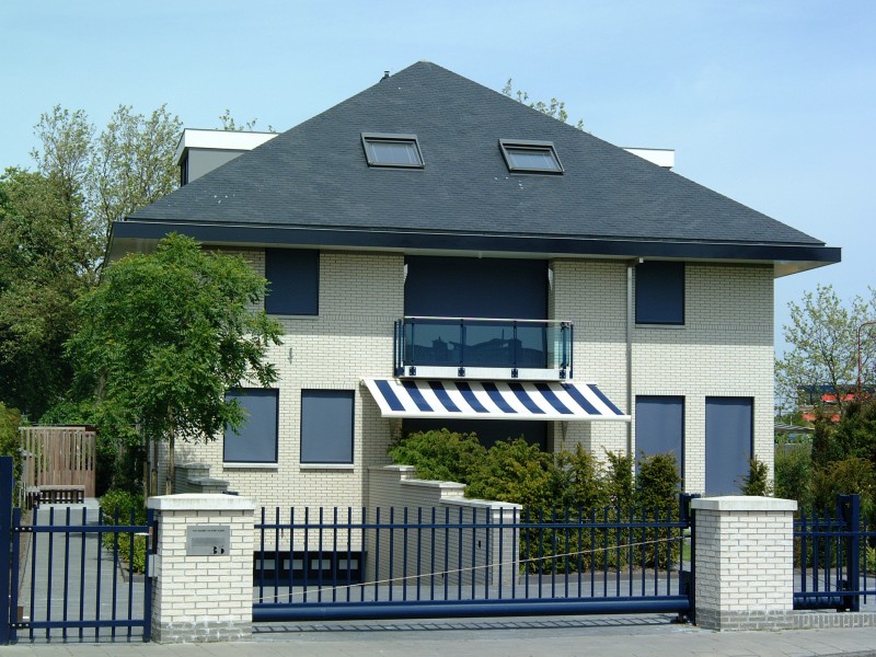 Villa met ondergrondse garage