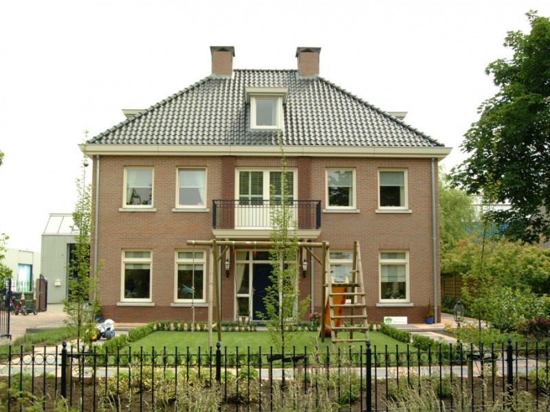 Notariswoning met balkon