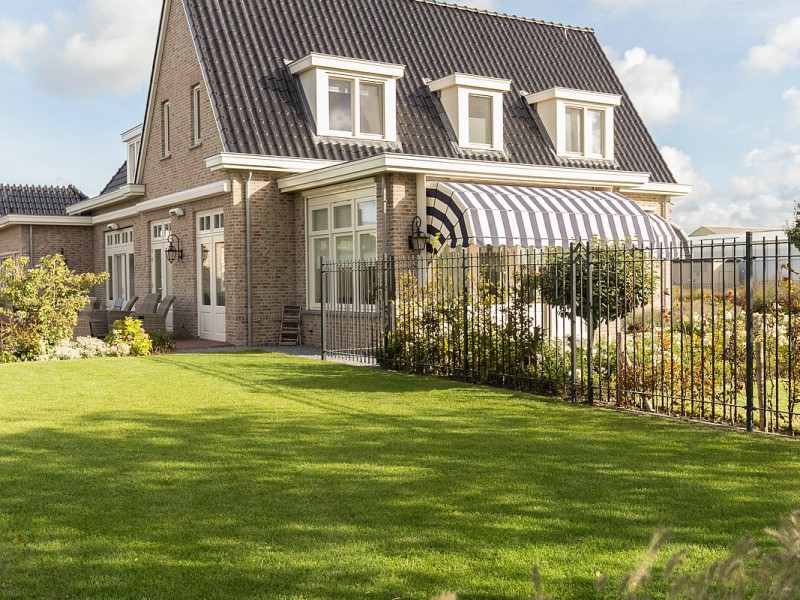 Klassieke woning met garage