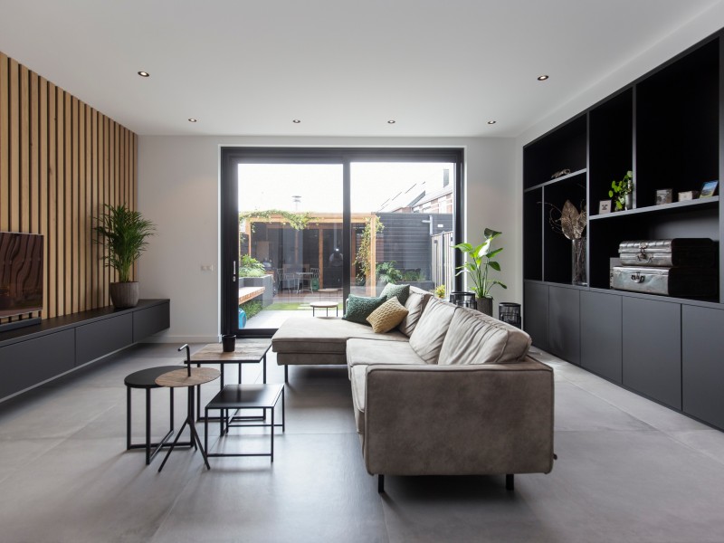 Warm, modern interieur