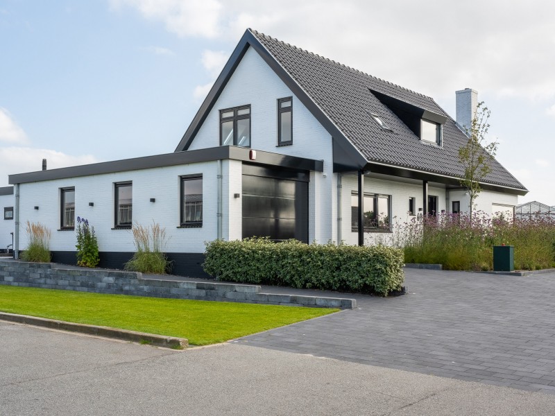 Renovatie en uitbreiding villa