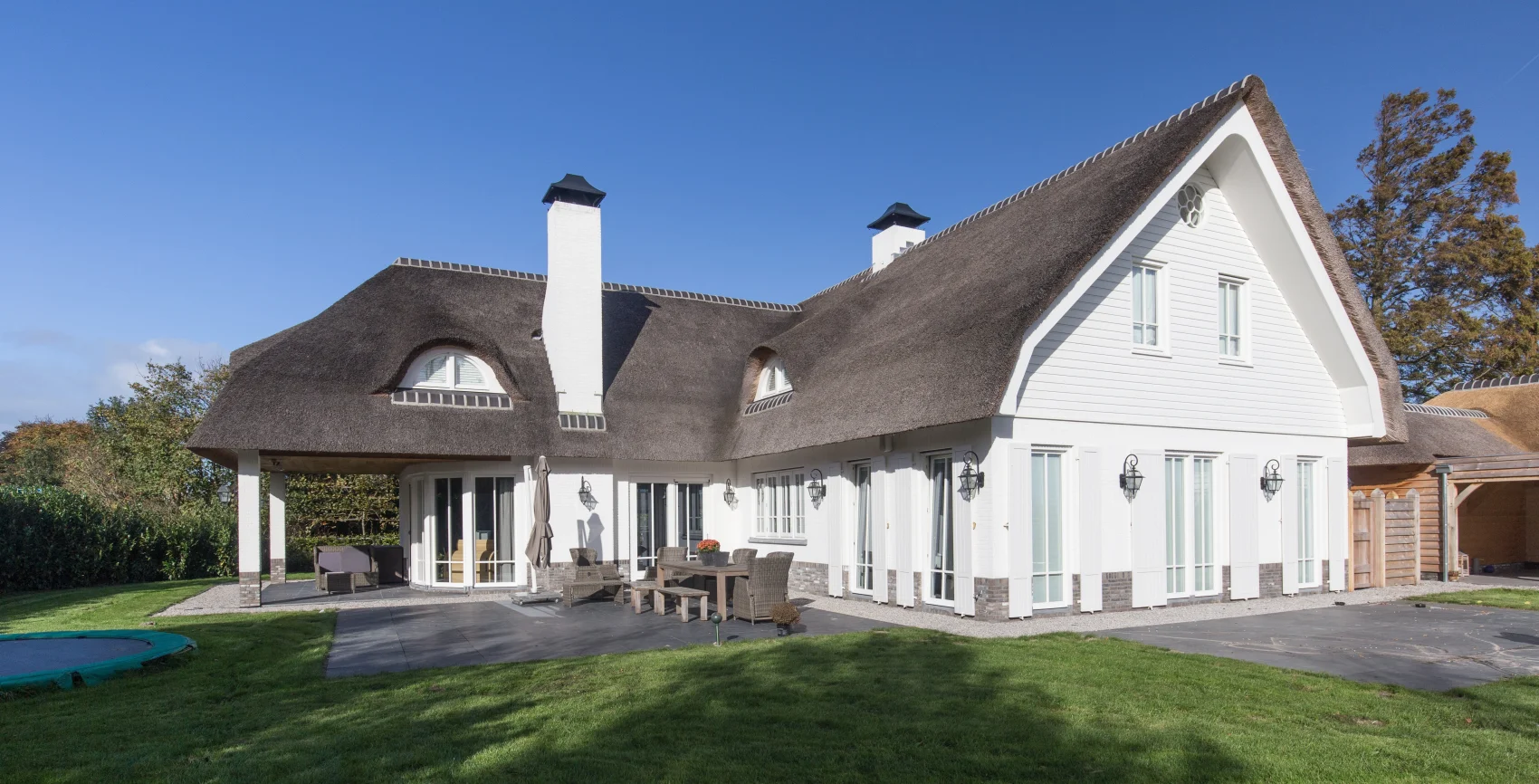 Villa met rieten kap